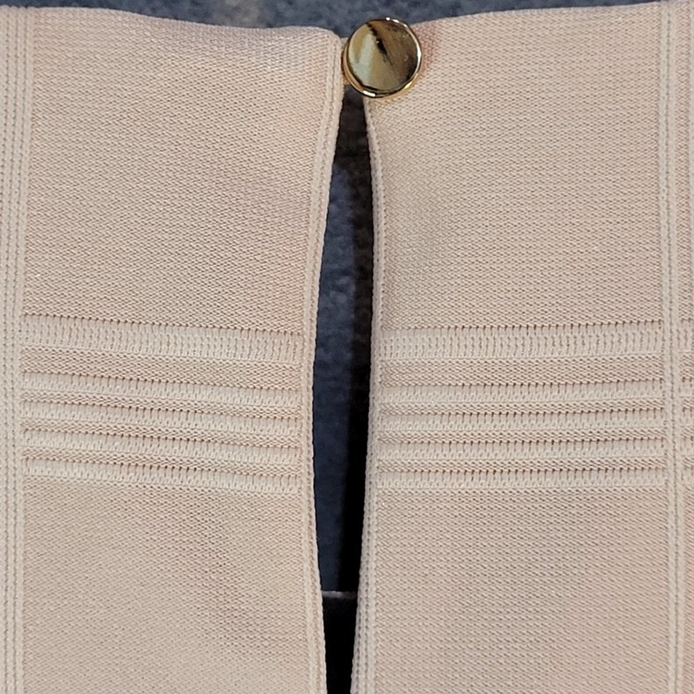Calvin‎ Klein Womens Top SZ Small Blouse Sleeveless Pleated Neutral Blush - Picture 9 of 13
